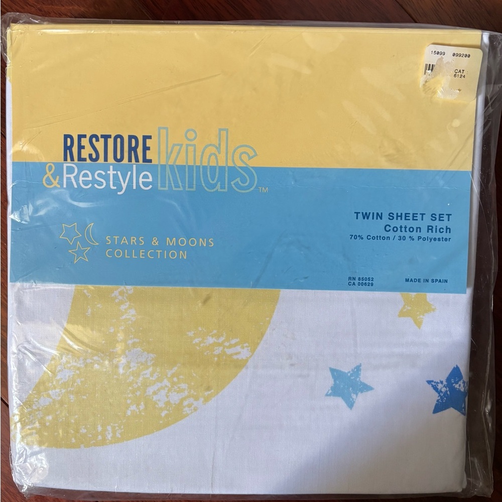 Stars & Moons Kids Twin Sheet Set - Yellow and Blue